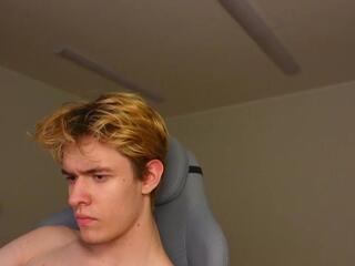 Logan Fraser webcam model stream image