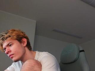 Logan Fraser webcam model stream image