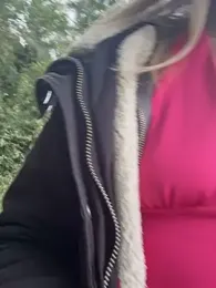 LaraBlond webcam model stream image