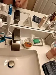 Rain13_Lil-if56 webcam model stream image