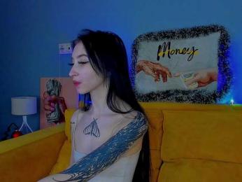 Ellen-Hops webcam model stream image
