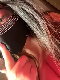 Hoot-Anime- webcam model stream image