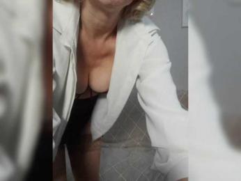 MOON37x webcam model stream image