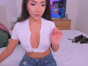 _lyna webcam model stream image