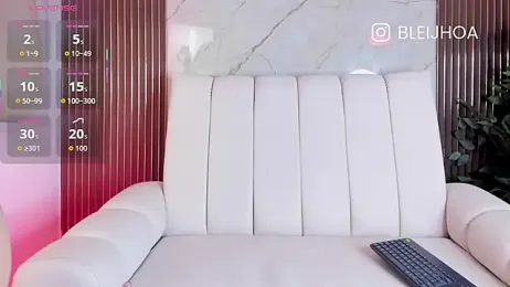 kenayfox webcam model stream image