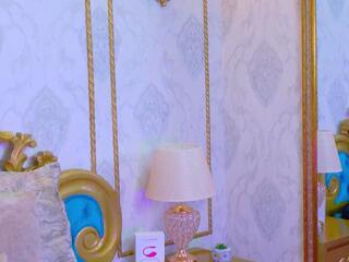 Lucy Leah webcam model stream image