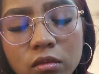 Lucy Leah webcam model stream image