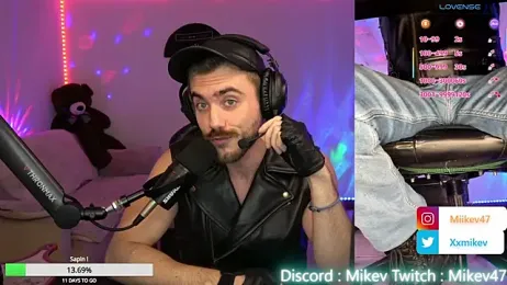 Mikev webcam stripchat model stream image