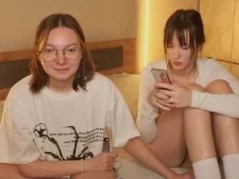 _reverse_gang_ webcam model stream image