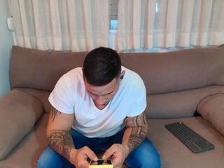 Milan Thomson webcam model stream image