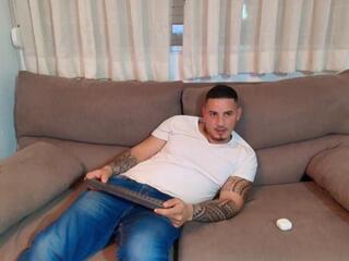 Milan Thomson webcam model stream image