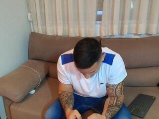 Milan Thomson webcam model stream image