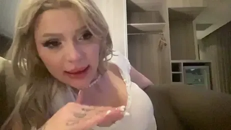 petitebeauty webcam stripchat model stream image