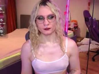 lori_myaf webcam model stream image