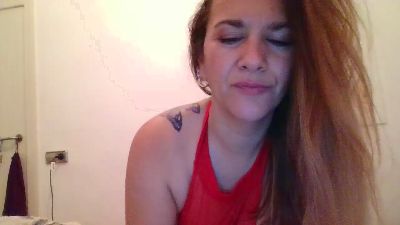 indiracaliente webcam cam4 model stream image