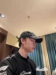 1a1a1alll webcam stripchat model stream image