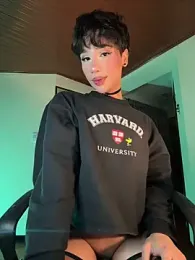 sue___0 webcam model stream image