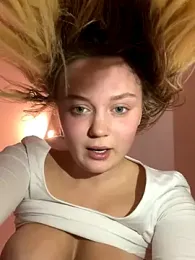 CherryEmmy webcam model stream image