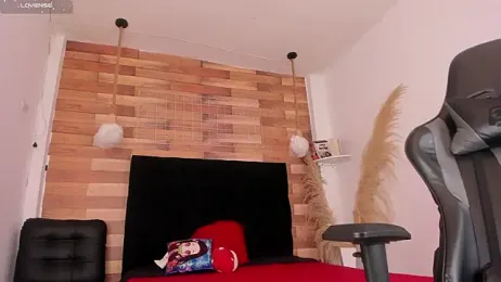 Emily_brown04 webcam stripchat model stream image