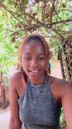 KynaFrenchy webcam model stream image