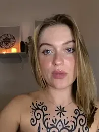 Goldloeckchen159 webcam model stream image