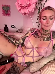 Stella-Kink webcam model stream image