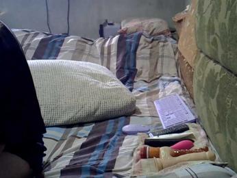 ptichka38 webcam model stream image