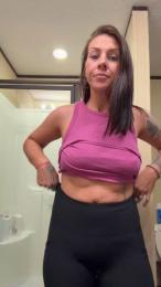 TastyCaroline93 webcam model stream image