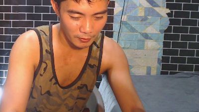 Newtcummander webcam model stream image