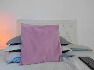 Salome Cruise webcam model stream image