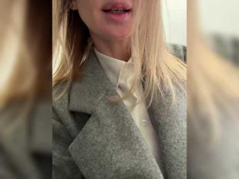 _SweetLady_ webcam model stream image