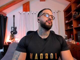 Max Dic webcam flirt4free model stream image