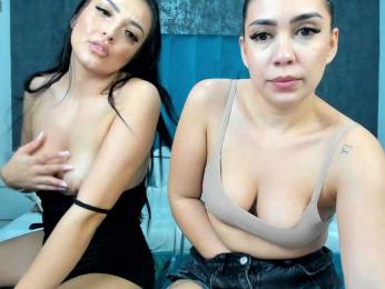 EveeEvian webcam model stream image