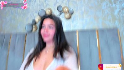 KimDevinne webcam model stream image