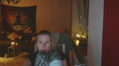 xcYola webcam model stream image