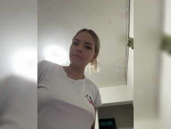 Aisha-engel webcam model stream image