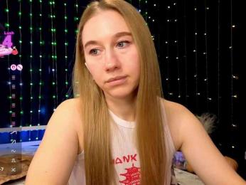 kiskaWEDNESDAY webcam bongacams model stream image