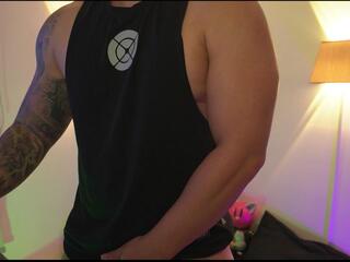 Appolo Cavill webcam model stream image