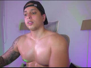 Appolo Cavill webcam model stream image