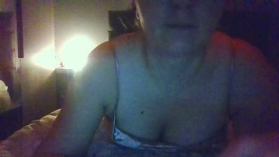 Blondiee38 webcam model stream image