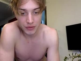 cryptongood webcam model stream image