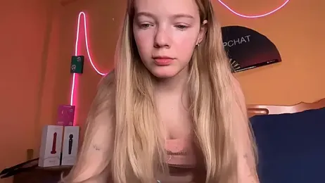 -veranito- webcam model stream image