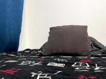 logan_x3 webcam model stream image