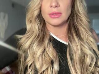 Kay Devon webcam flirt4free model stream image