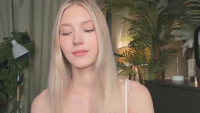 AlthenaDaggett webcam model stream image