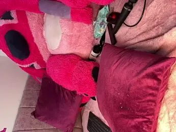 taylor_prins webcam model stream image