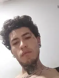 Tattoboy19cm webcam model stream image