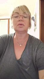 LindaL69 webcam model stream image