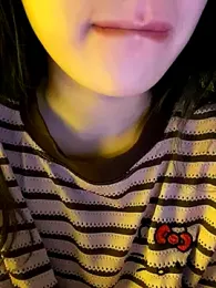 Uyennii02 webcam model stream image