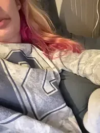 SeccySerena webcam stripchat model stream image